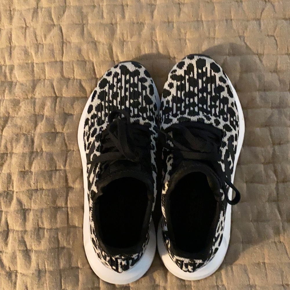 adidas Swift Run "Raw White/Black" Women's Shoe